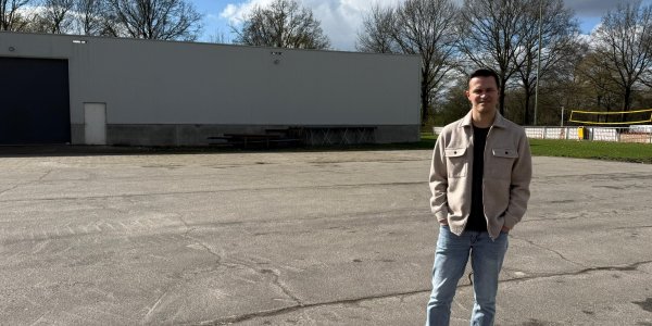 Foto: VVD-lijsttrekker Willem Swinkels: ‘Zonder optocht geen carnaval, we moeten bouwhallen uitbreiden’